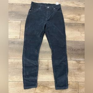 Patagonia; women’s organic cotton everyday cords